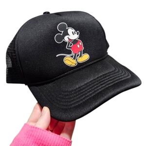NWT! Black Mickey Mouse Baseball Cap Trucker Hat Mesh Adjustable Snap Back NEW